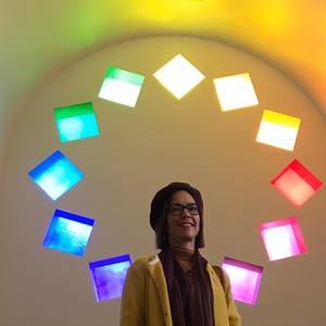 Meet your Posher, Dot